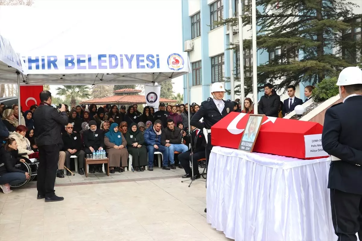 Amansız Hastalığa Yenik Düşen Polis Memuru Toprağa Verildi