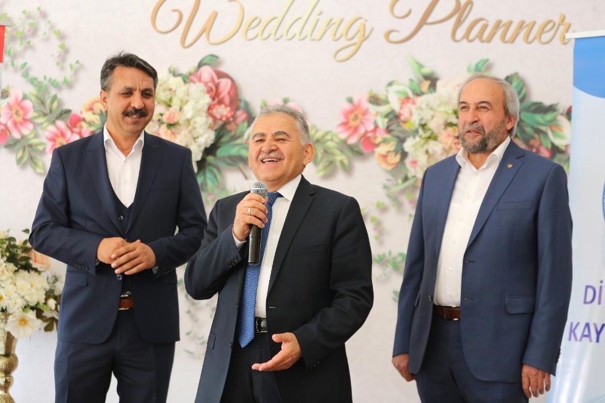 Başkan Dr.memduh Büyükkılıç, "Gönül Hizmeti Ortak Yanımız"