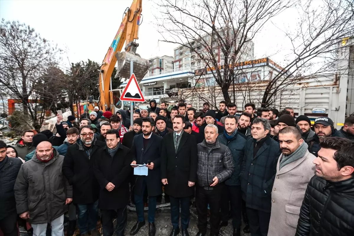 Beylikdüzü\'nde Bir Kafenin Yıkılması