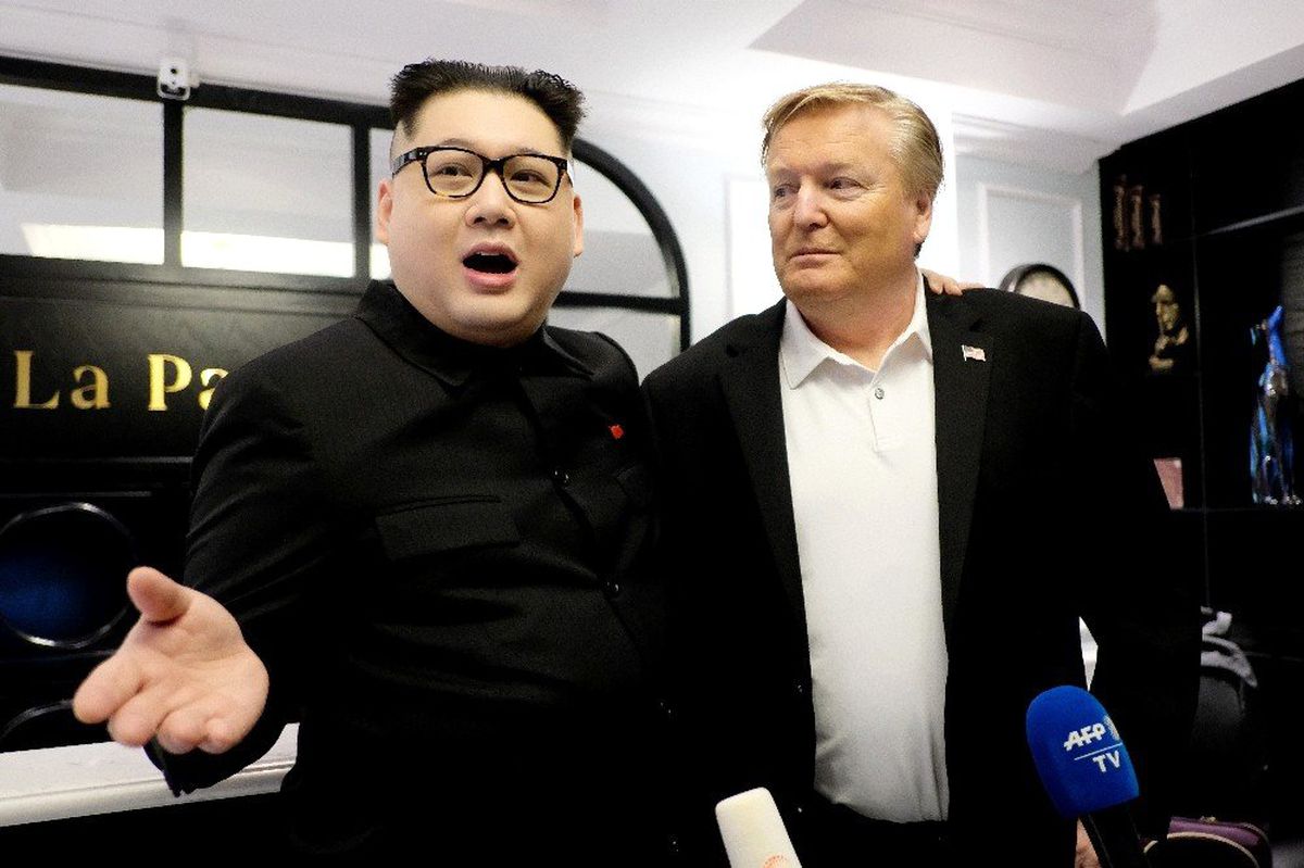 Gerçek Kim Gelirken, Benzer Kim Sınır Dışı Edildi