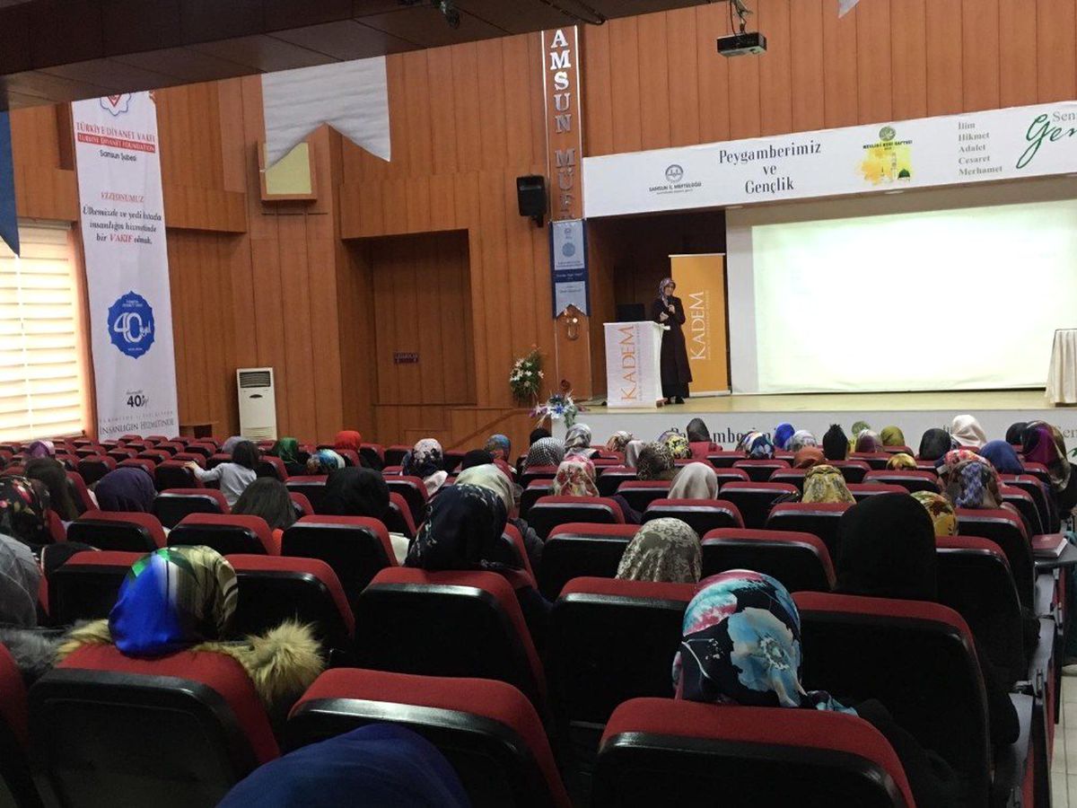 Kadem\'den "Aileyi Besleyen Değerler" Konferansı