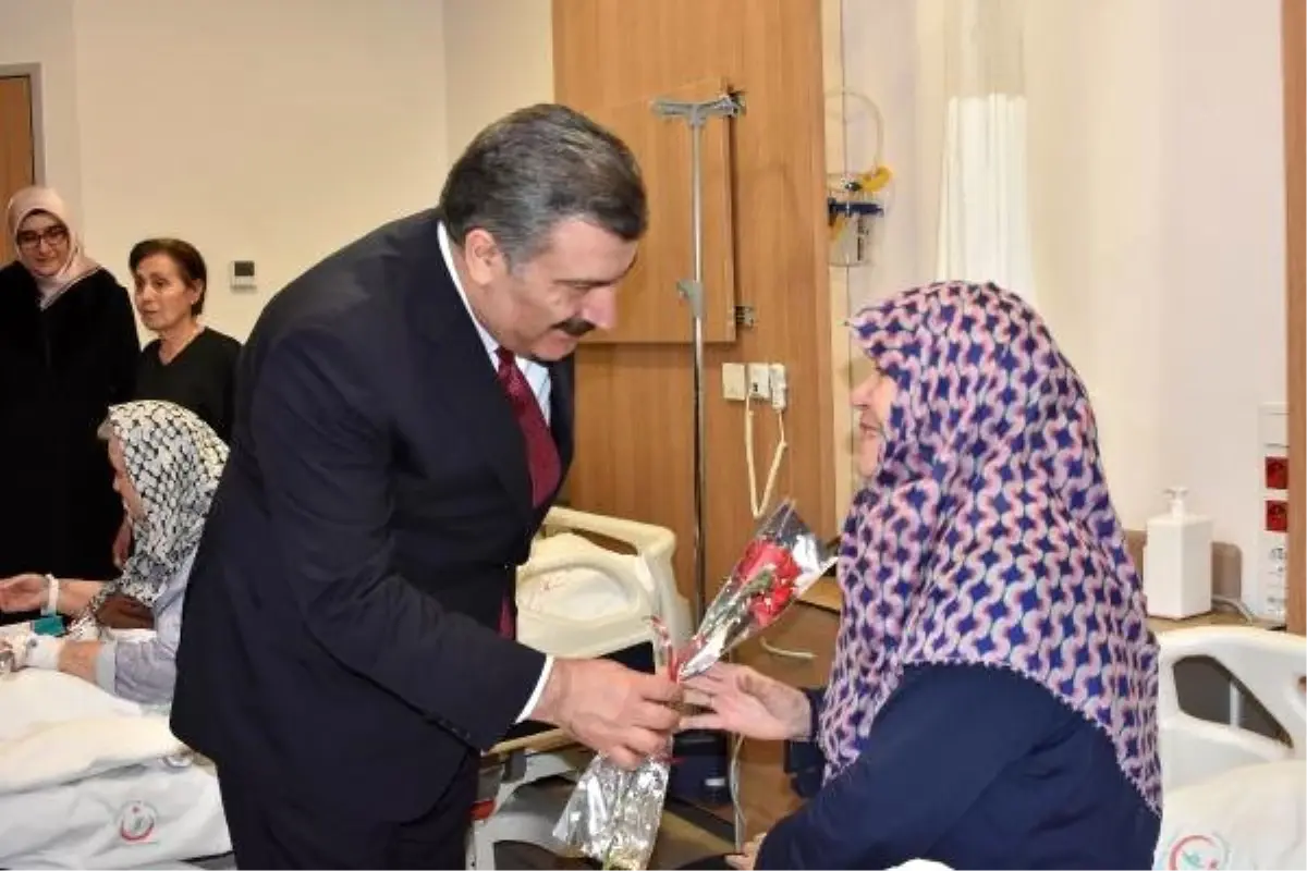 Sağlık Bakanı Koca\'dan Çağrı: Sandığa Gitmeyi İhmal Etmemeliyiz (3)