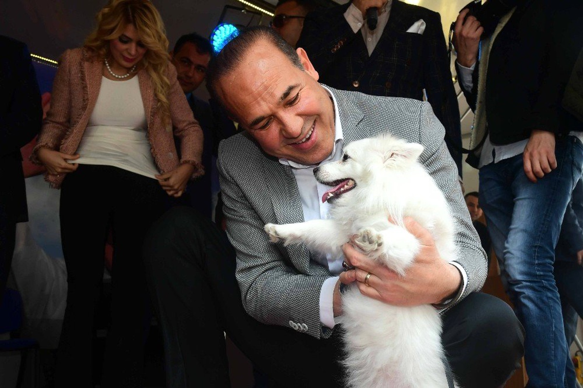 Sözlü: "Her Okul, Her Fabrika 2 Köpeği Sahiplenecek"