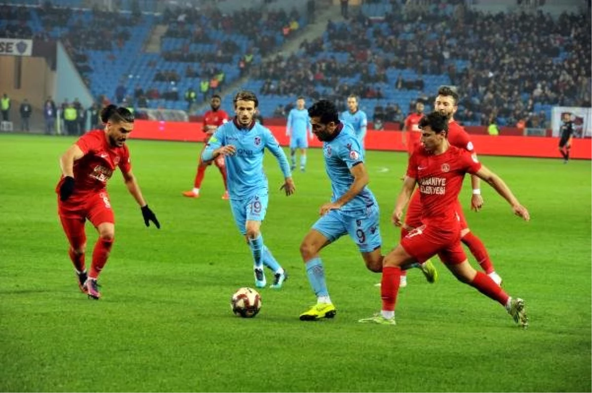 Trabzonspor, Kupada Yarı Final Hedefiyle Sahaya Çıkıyor