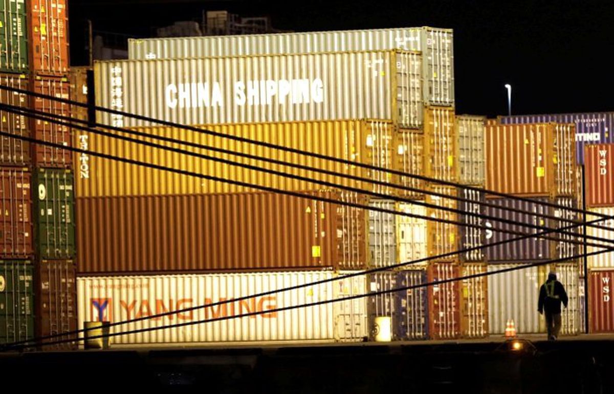 Yatırımcı ticaret müzakerelerinden umutlu, Brexit izleniyor