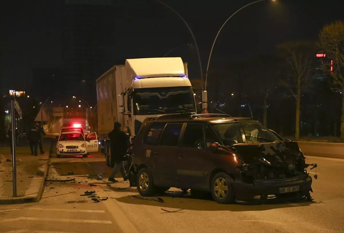 Başkentte Trafik Kazası: 1 Yaralı