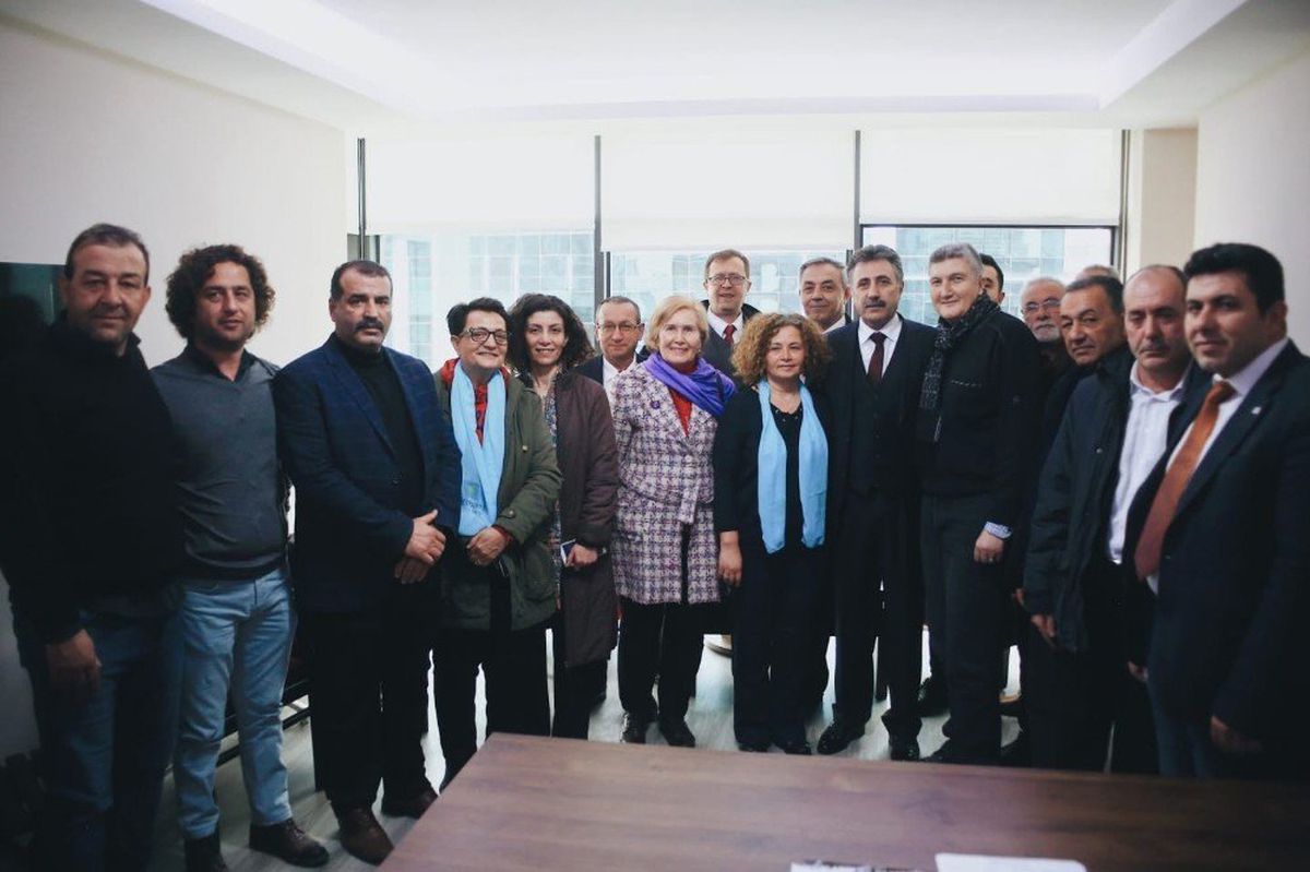 Bayraklı\'da CHP ve İyi Parti Tek Yürek