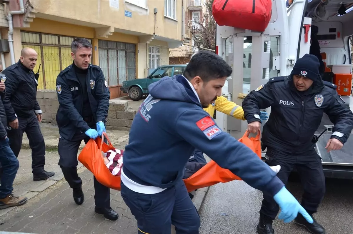 Cezaevinden İzinli Geldiği Evinde Öldürüldü