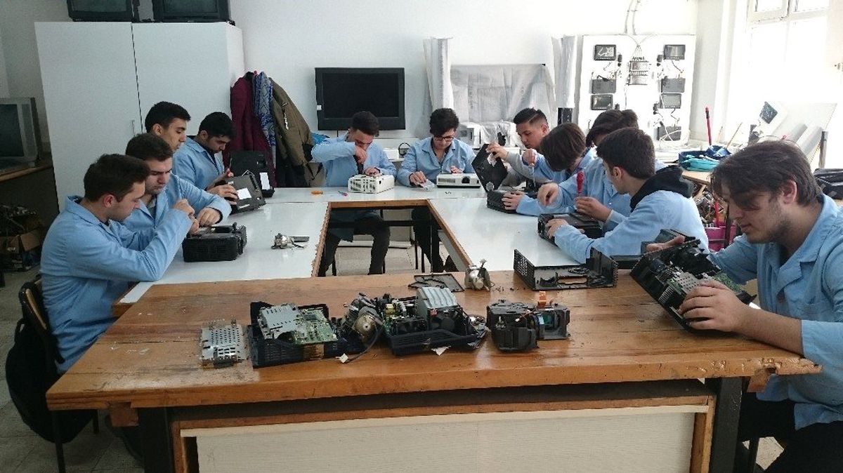 Elektronik Çöp Değildir Projesi" ile Ekonomiye Büyük Katkı