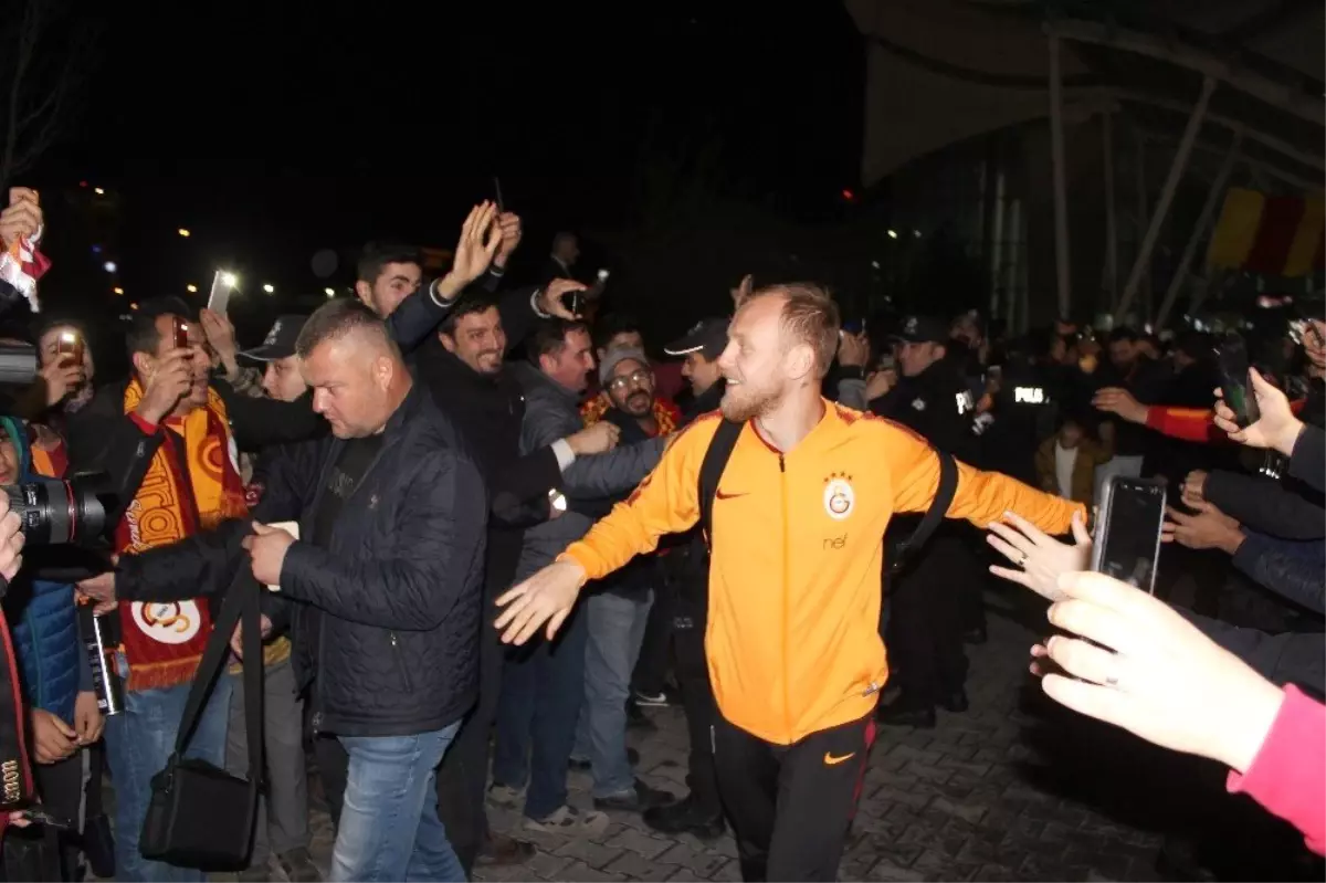 Galatasaray Hatay\'a Ulaştı