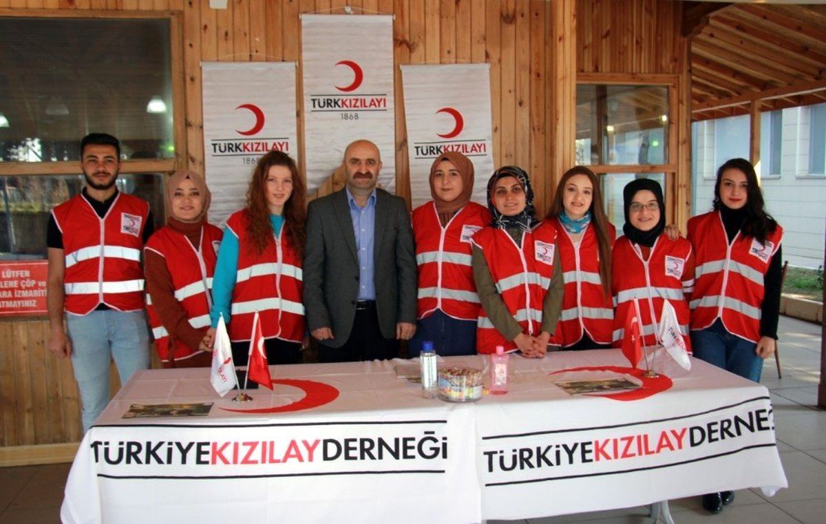 Genç Kızılay Topluluğu Gönüllüleri Bekliyor