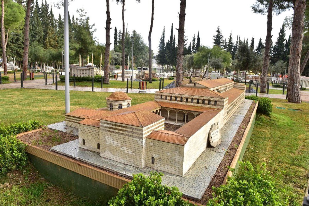 Kepez\'e 2 Yeni Eser