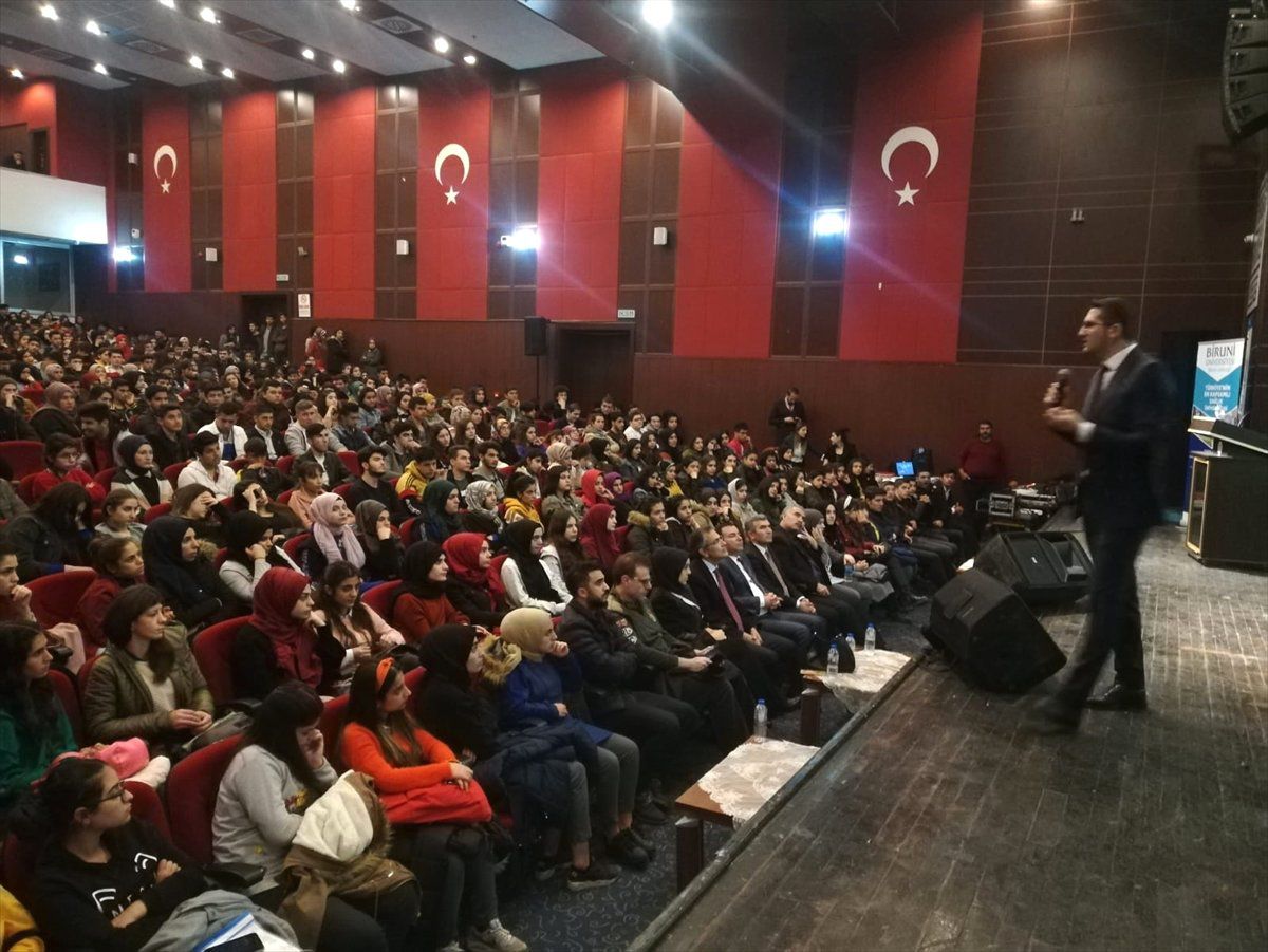 Lise Öğrencilerine Seminer