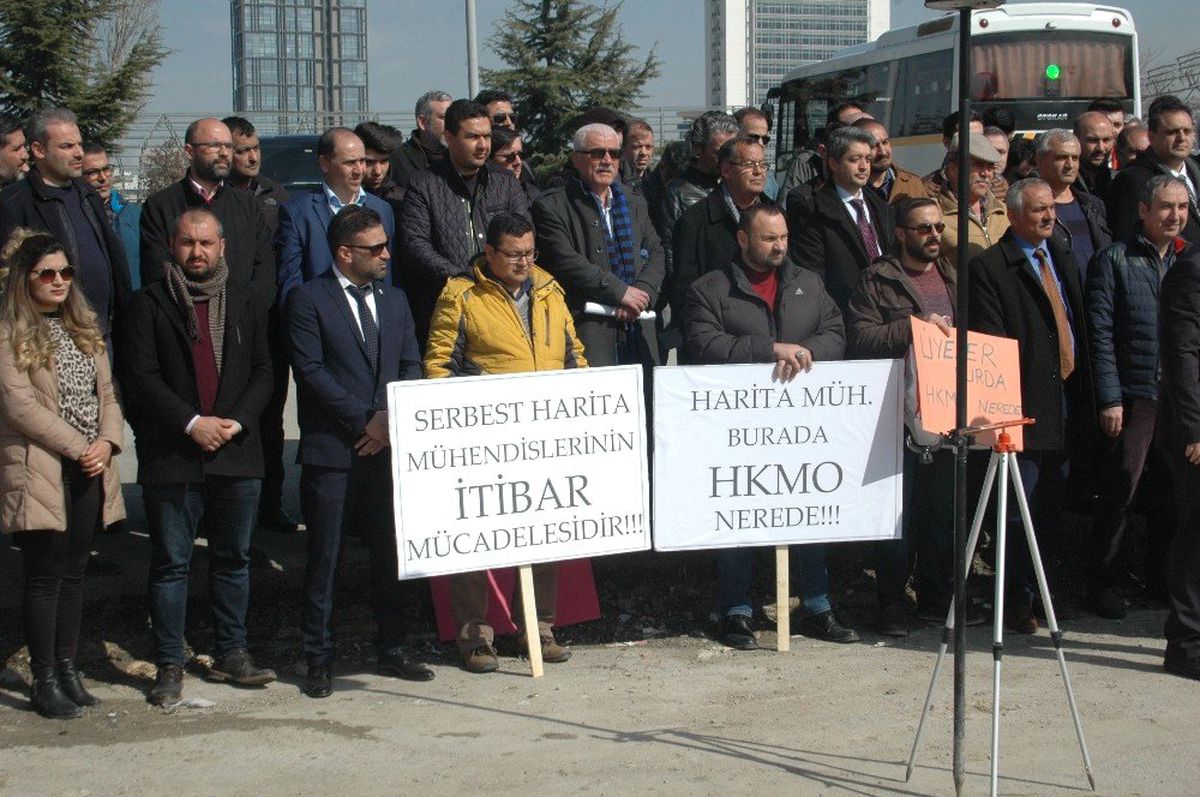 Serbest Harita Mühendislerinden Lihkab\'a Protesto