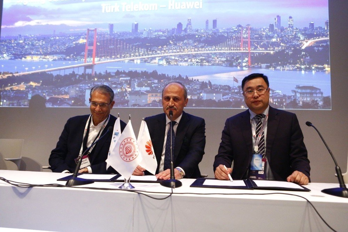Türk Telekom ve Huawei\'nin Ortak Çalışması \'5g Bulut Dikey Sektör Uygulaması\' Dünyanın En İyileri...