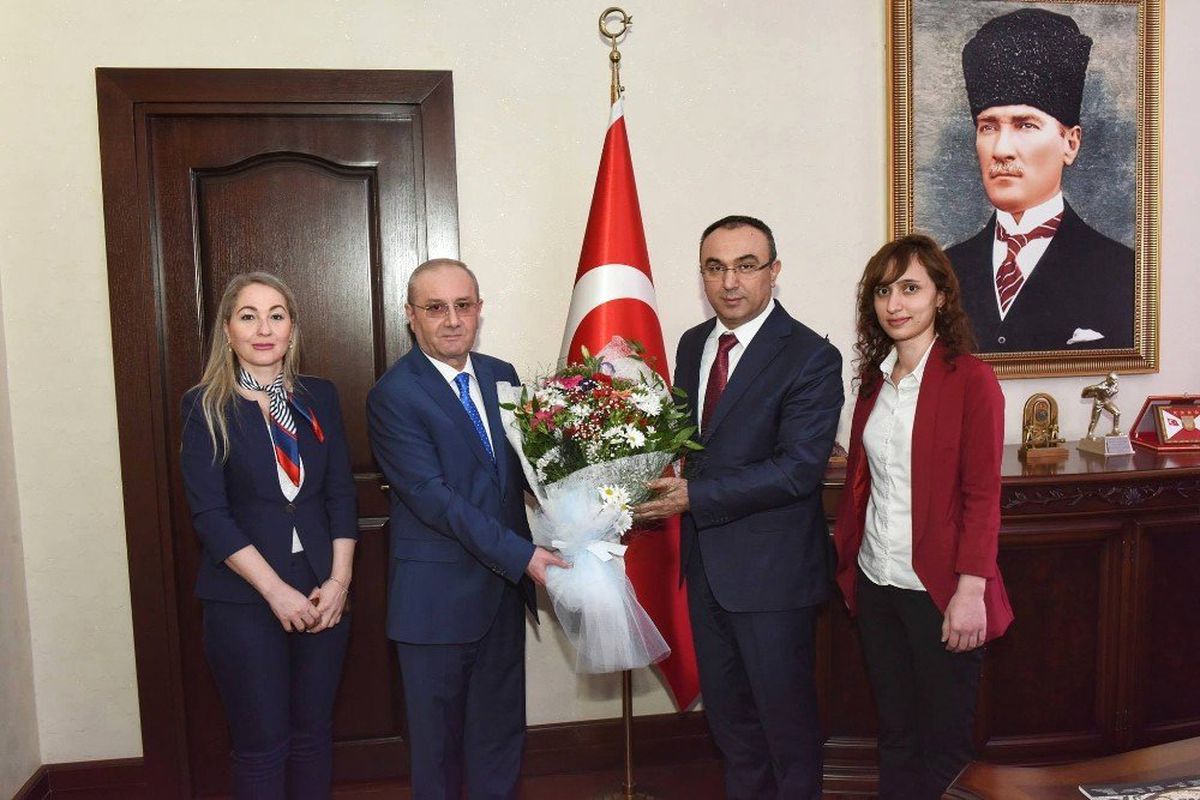 Vergi Haftası Nedeniyle Vali Soytürk\'e Ziyaret