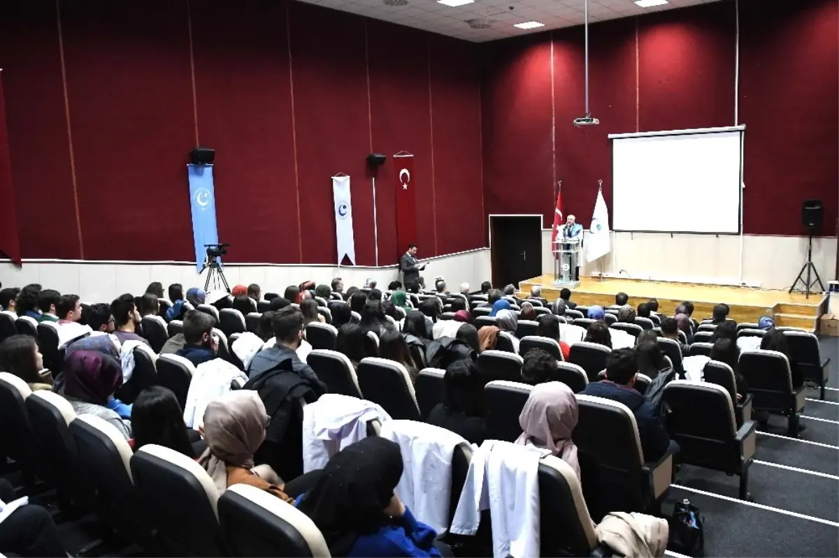 Adyü Eczacılık Fakültesinde Önlük Giyme Töreni Düzenlendi