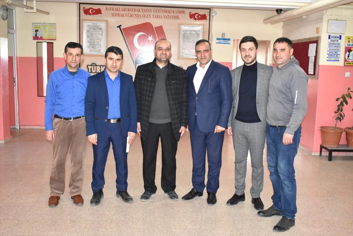 AK Parti Siirt Belediye Başkan Adayı İlbaş, Eğitimcilerle Bir Araya Geldi
