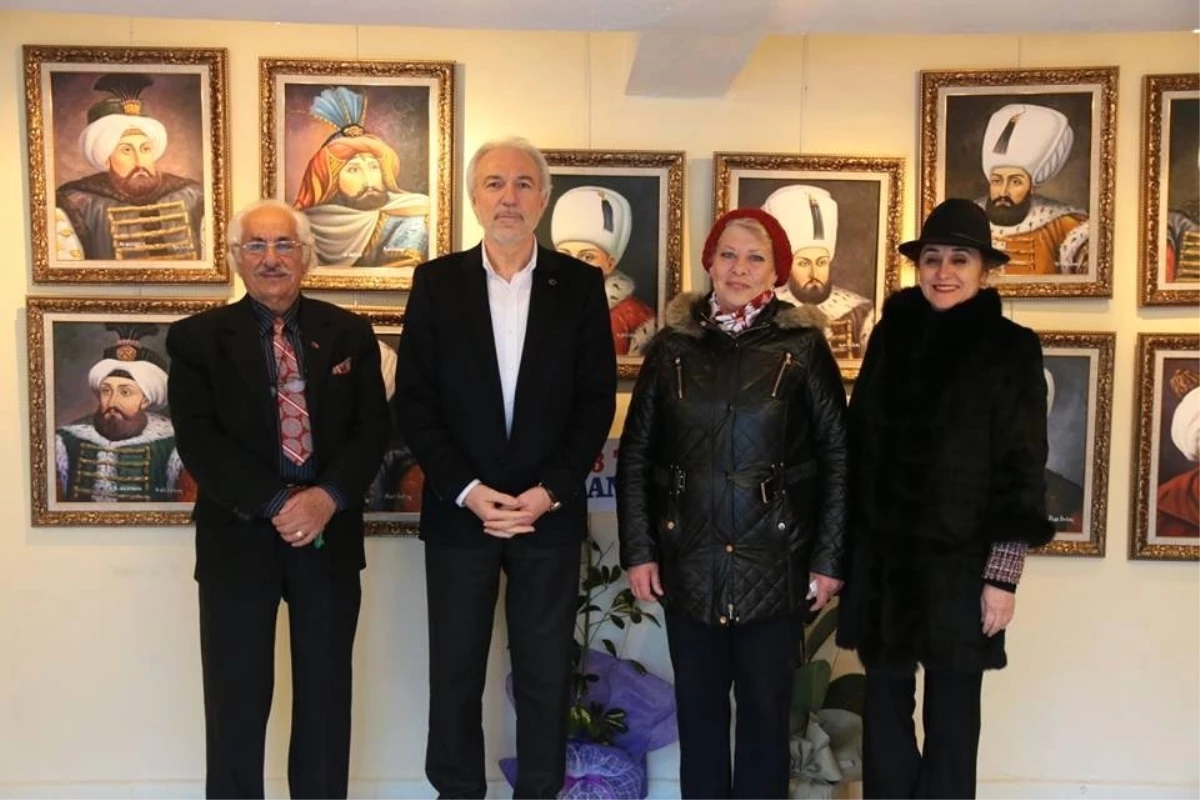 Başkan Saraçoğlu, Ressam Özkan\'ın Sergisini Ziyaret Etti