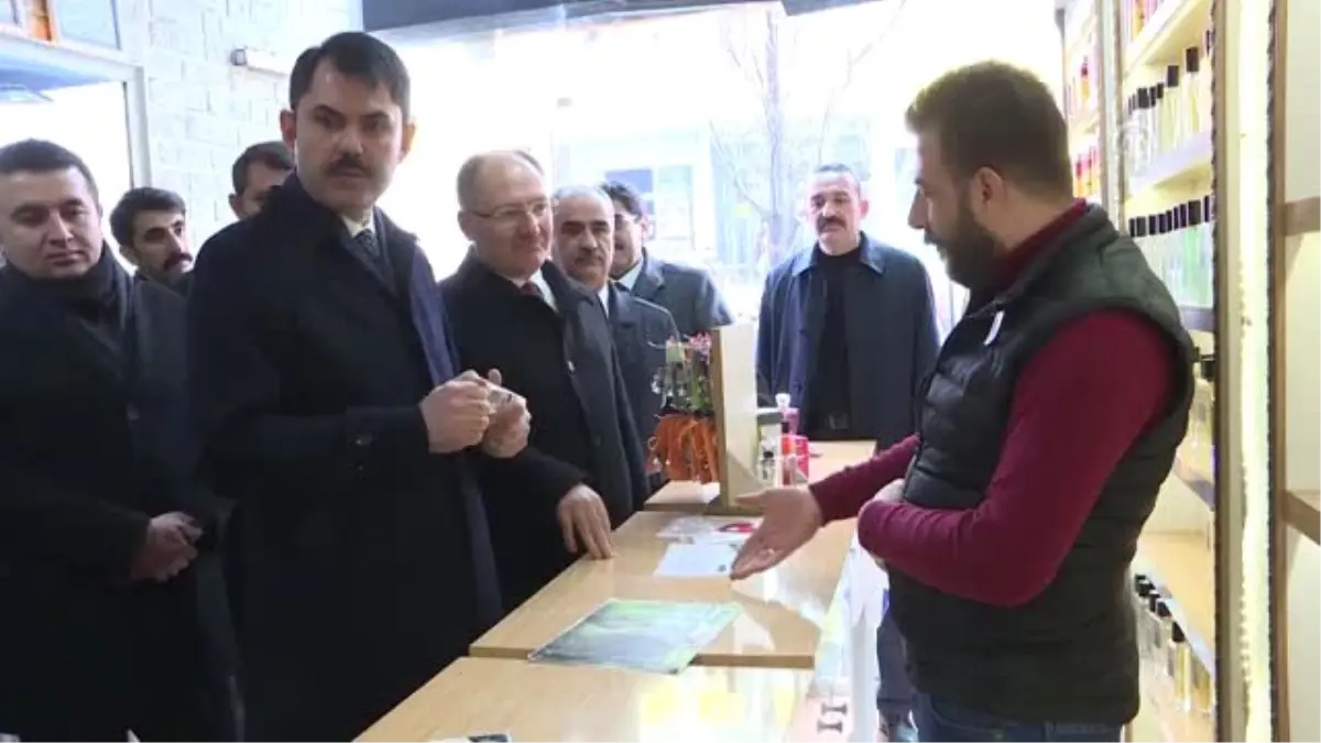 Çevre ve Şehircilik Bakanı Kurum, Esnaf Ziyaretlerinde Bulundu