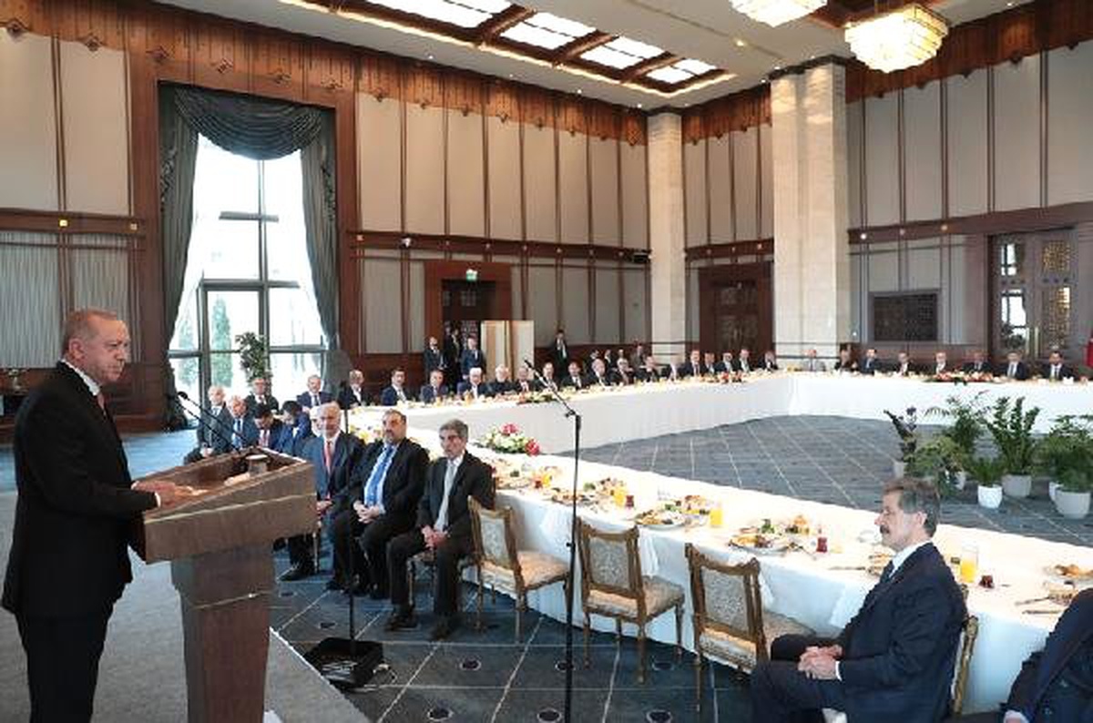 Cumhurbaşkanı Erdoğan, Kanaat Önderlerini Kabul Etti
