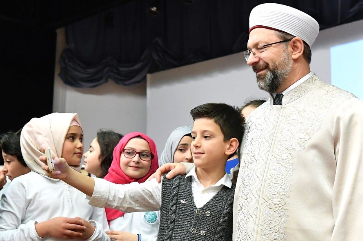 Diyanet İşleri Başkanı Erbaş: "Bir Arada Yaşama Ahlakına Halel Getiren Tefrika Faaliyetlerine Karşı...