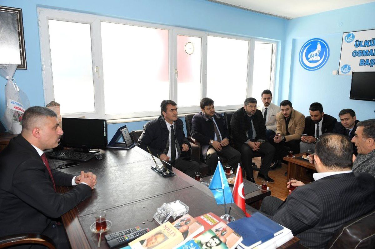 Dündar\'dan Ülkü Ocaklarına Ziyaret