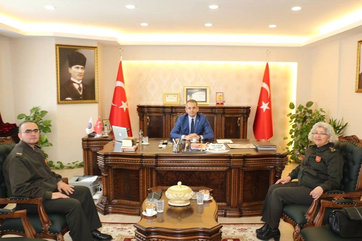 Garnizon Komutanı Aydoğdu\'dan Kaymakam Pişkin\'e Ziyaret