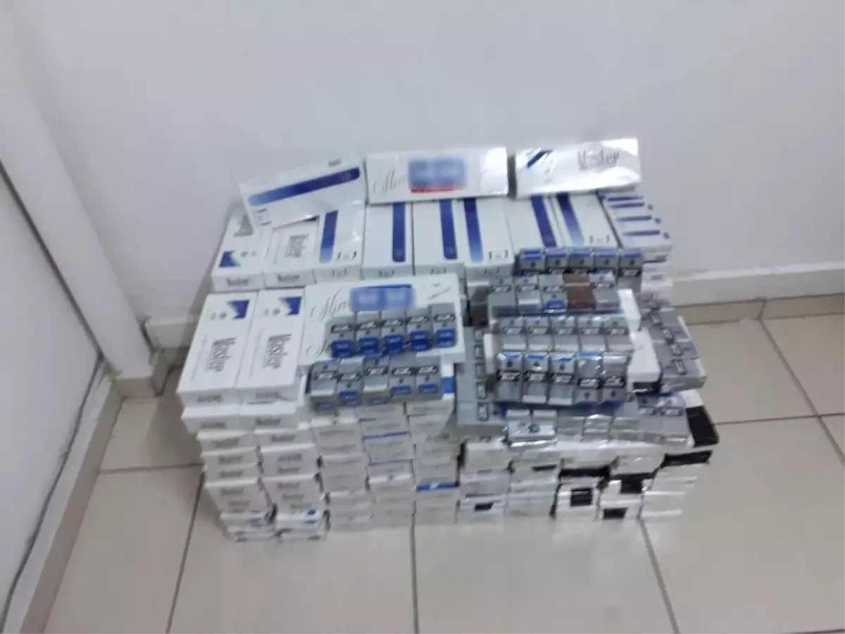 Jandarmanın Durdurduğu Araçtan Kaçak Sigara Çıktı