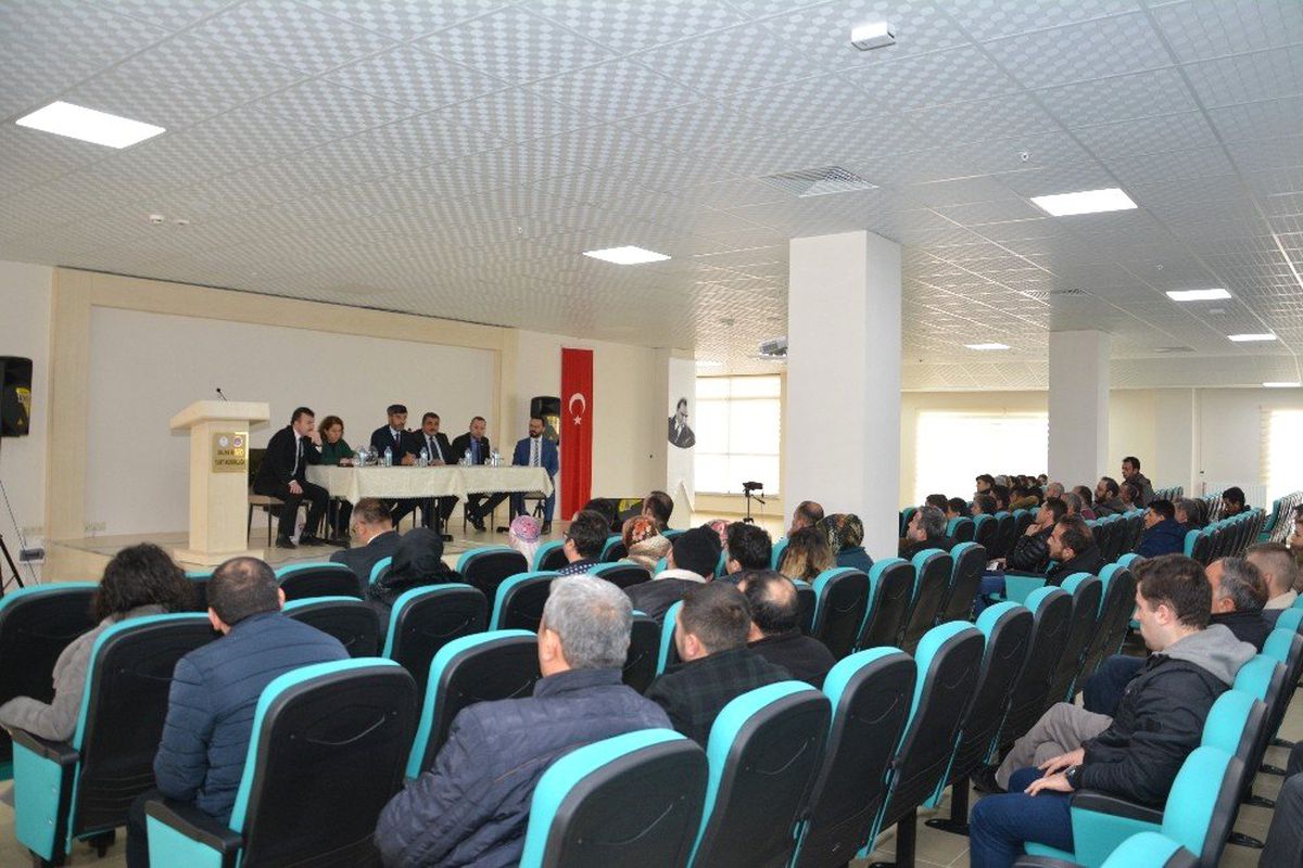 Kırşehir\'de 24 İşçi Alımına Bin 47 Kişi Müracaat Etti