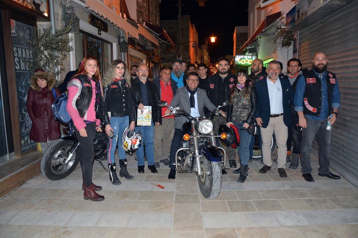 Motosiklet Tutkunları Tosun\'a Tam Destek