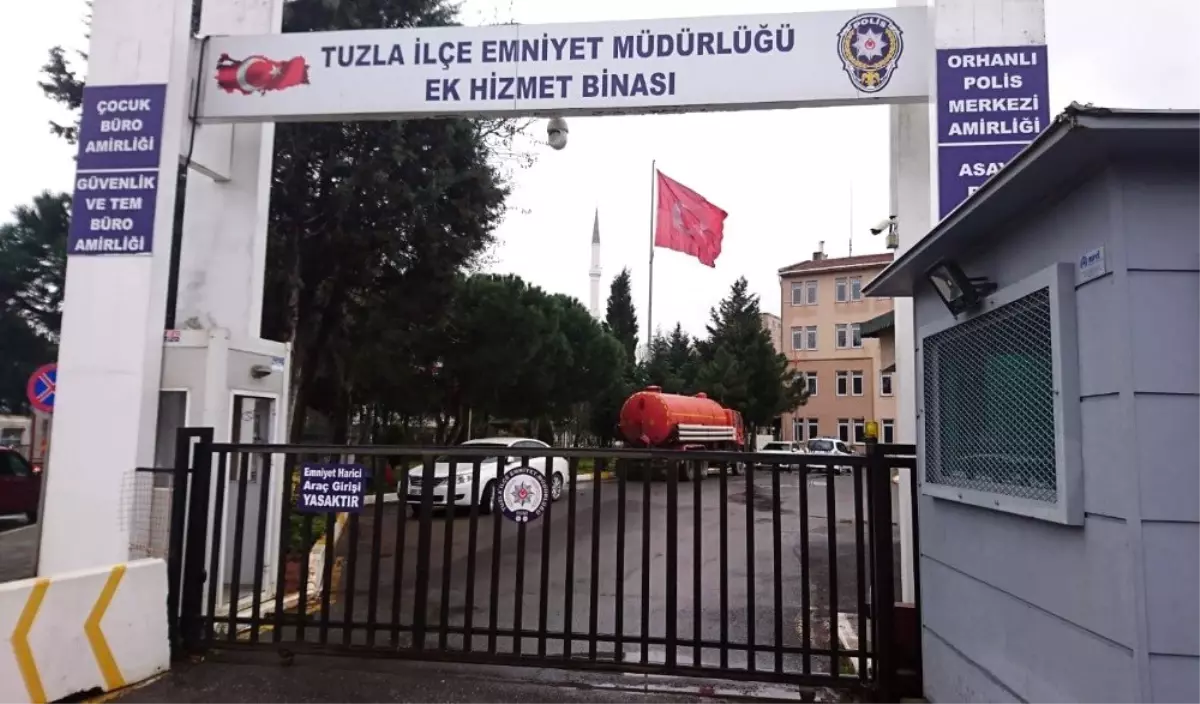 Tuzla\'daki Koku Paniğiyle İlgili Bir Vidanjör Şoförü Gözaltına Alındı