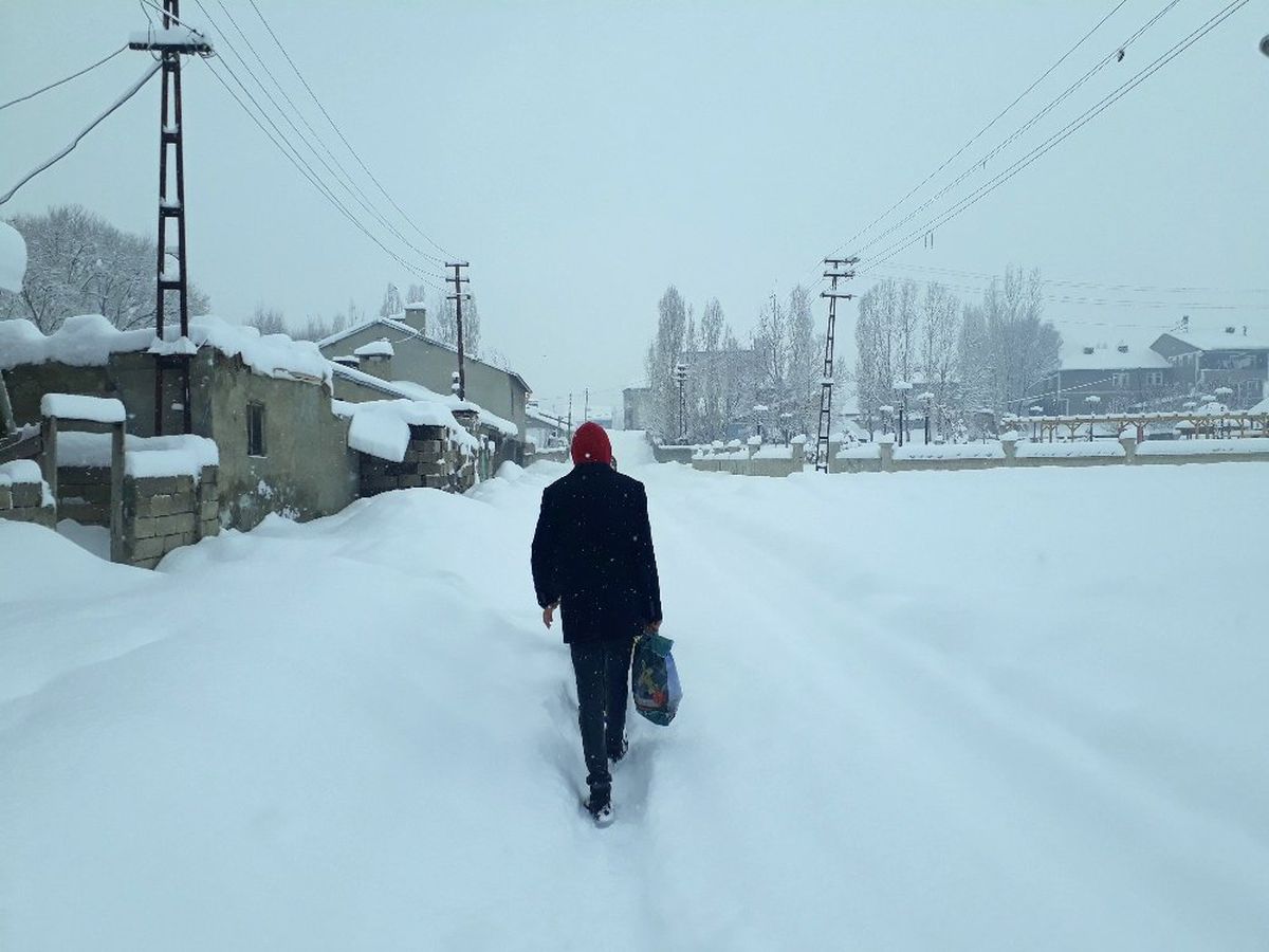 351 Köy Yolu Ulaşıma Kapandı