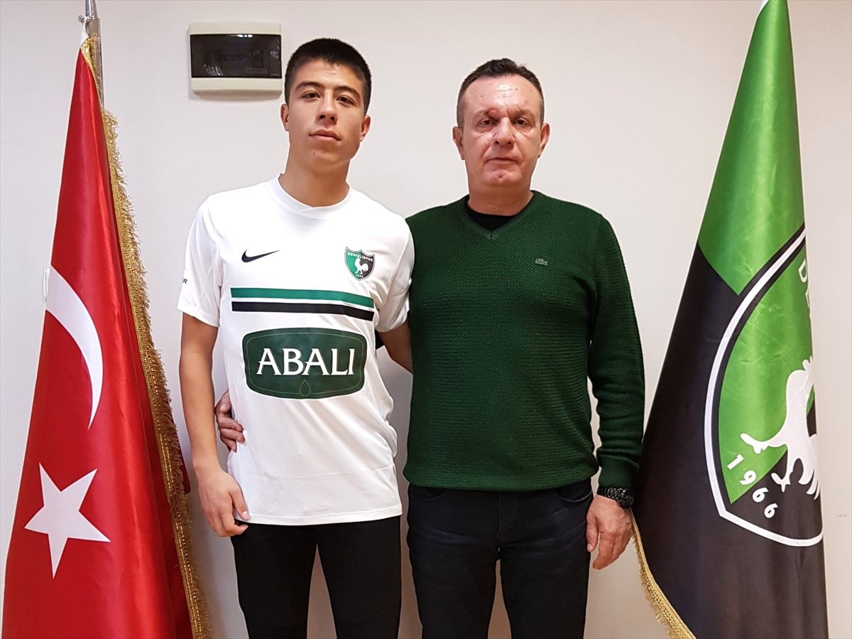 Abalı Denizlispor, Alihan Kalkan\'ı A Takıma Aldı