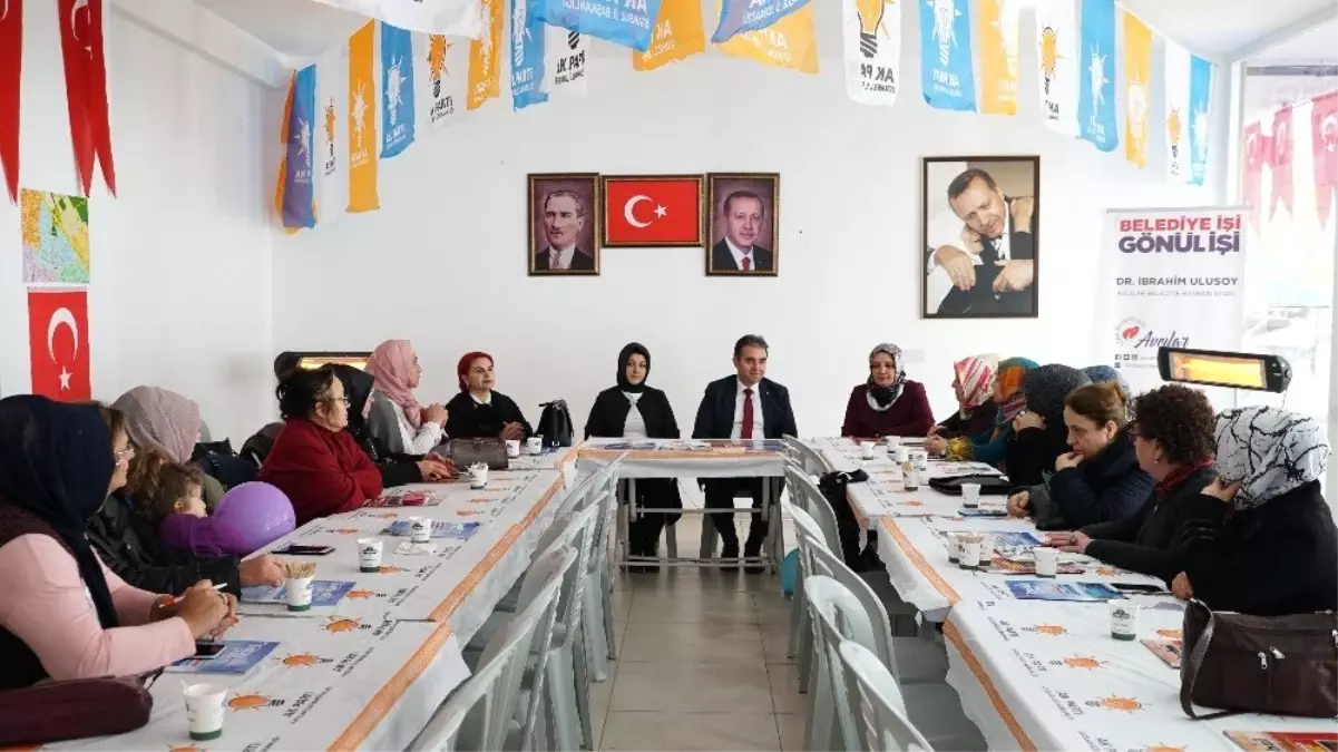 AK Parti Avcılar Belediye Başkan Adayı Dr. İbrahim Ulusoy\'a Anlamlı Hediye