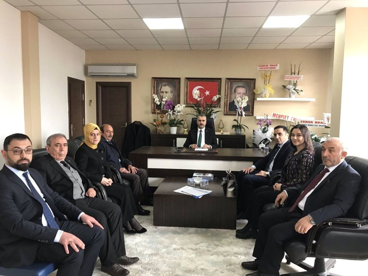 AK Parti Çorum İl Başkanı Yusuf Ahlatcı;