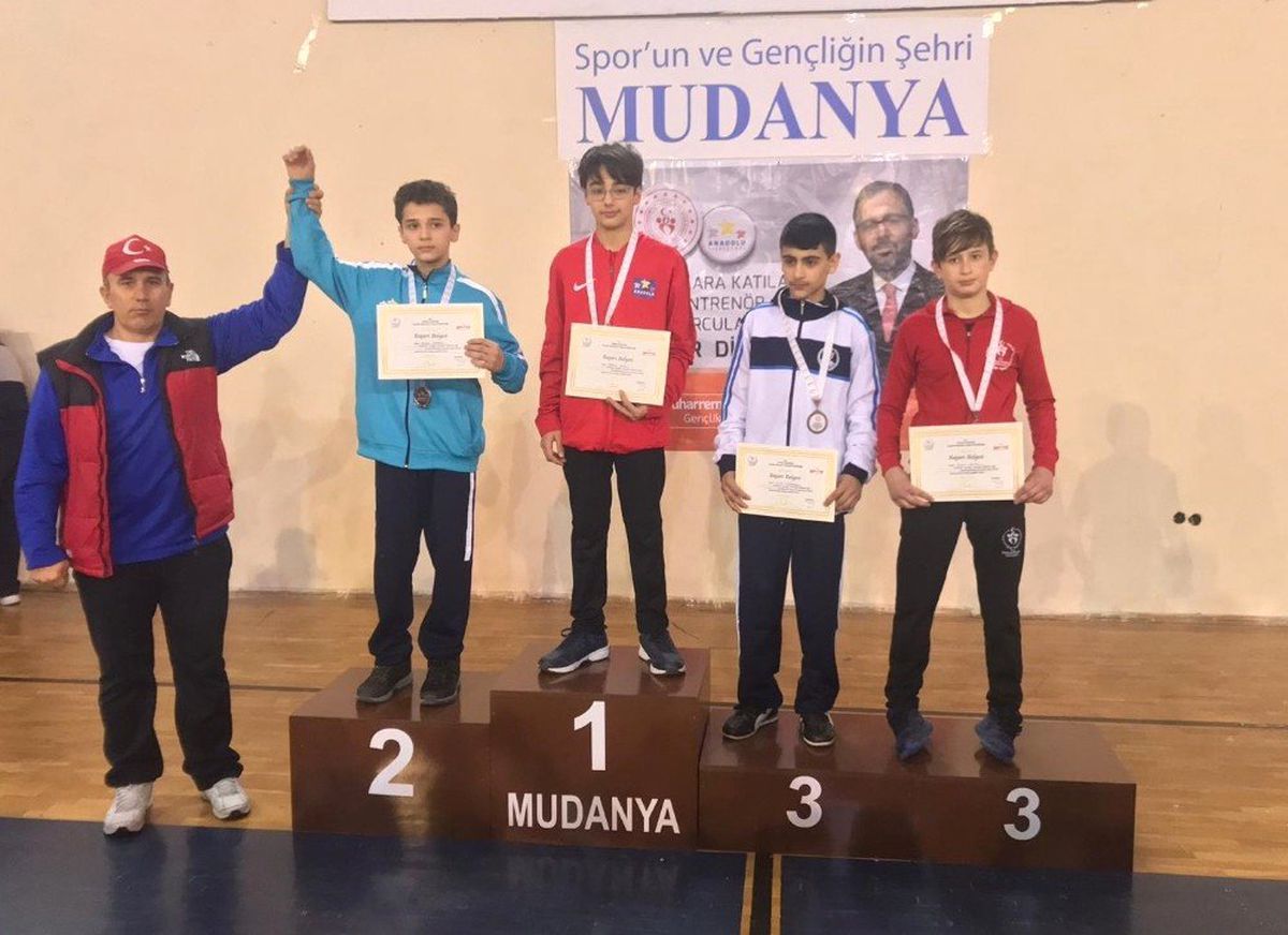 Akyüz, Anadolu Ligi\'nde Yıldızlaştı