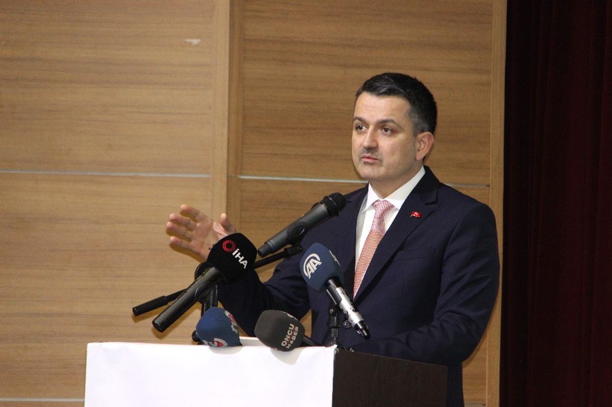 Bakan Pakdemirli: "Fındık Bahçelerinde Dekara 200 Kg Üzerinde Verim Almayı Hedefliyoruz"