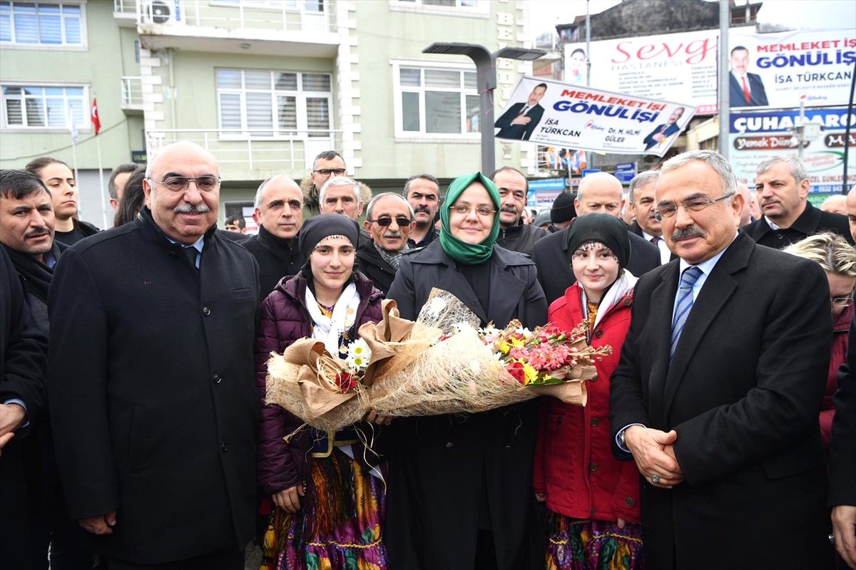 Bakan Selçuk, Doğduğu İlçeyi Ziyaret Etti