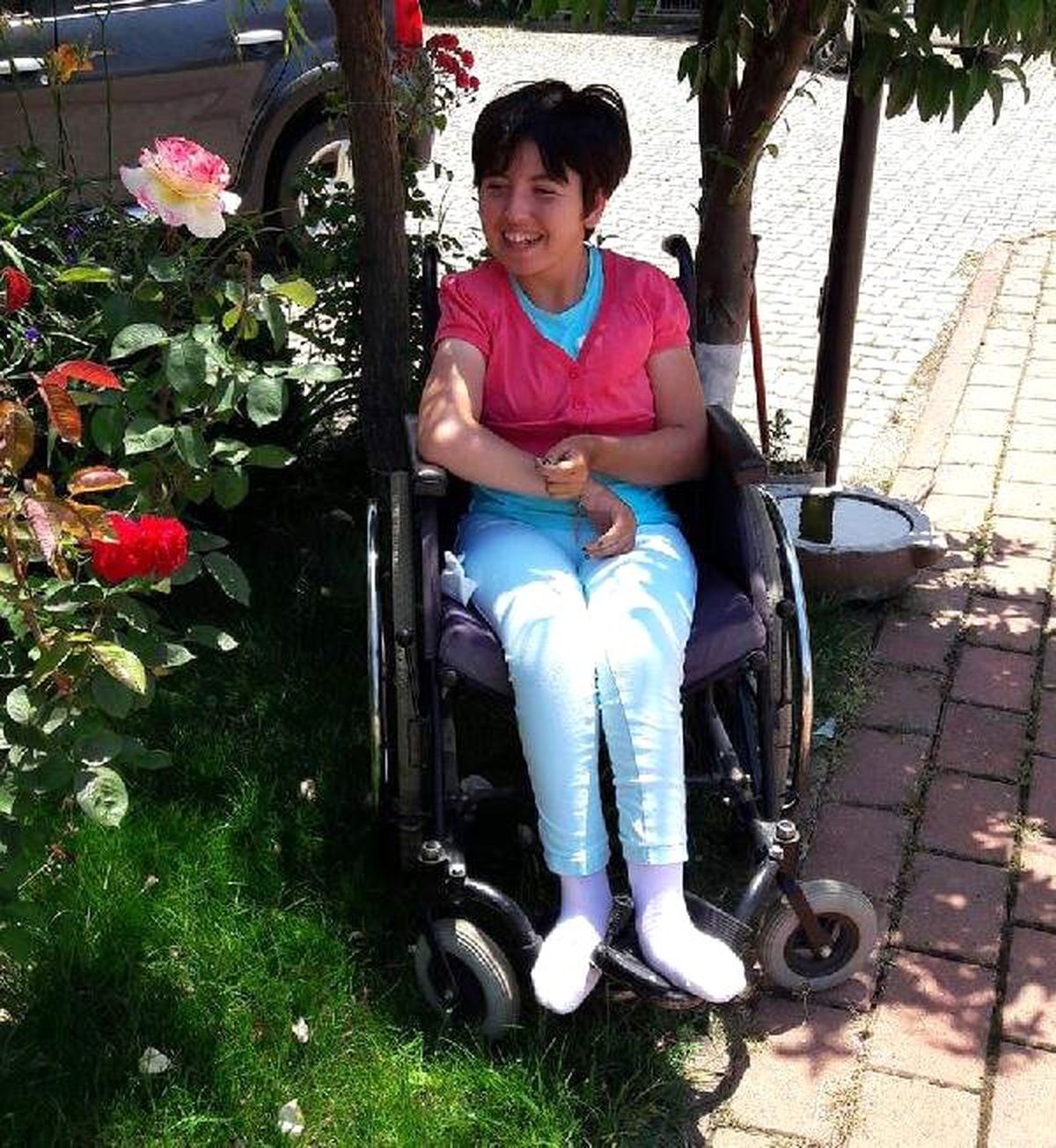 Baraja Düşen Otomobilden Kurtarılan Yaralılar Taburcu Edildi