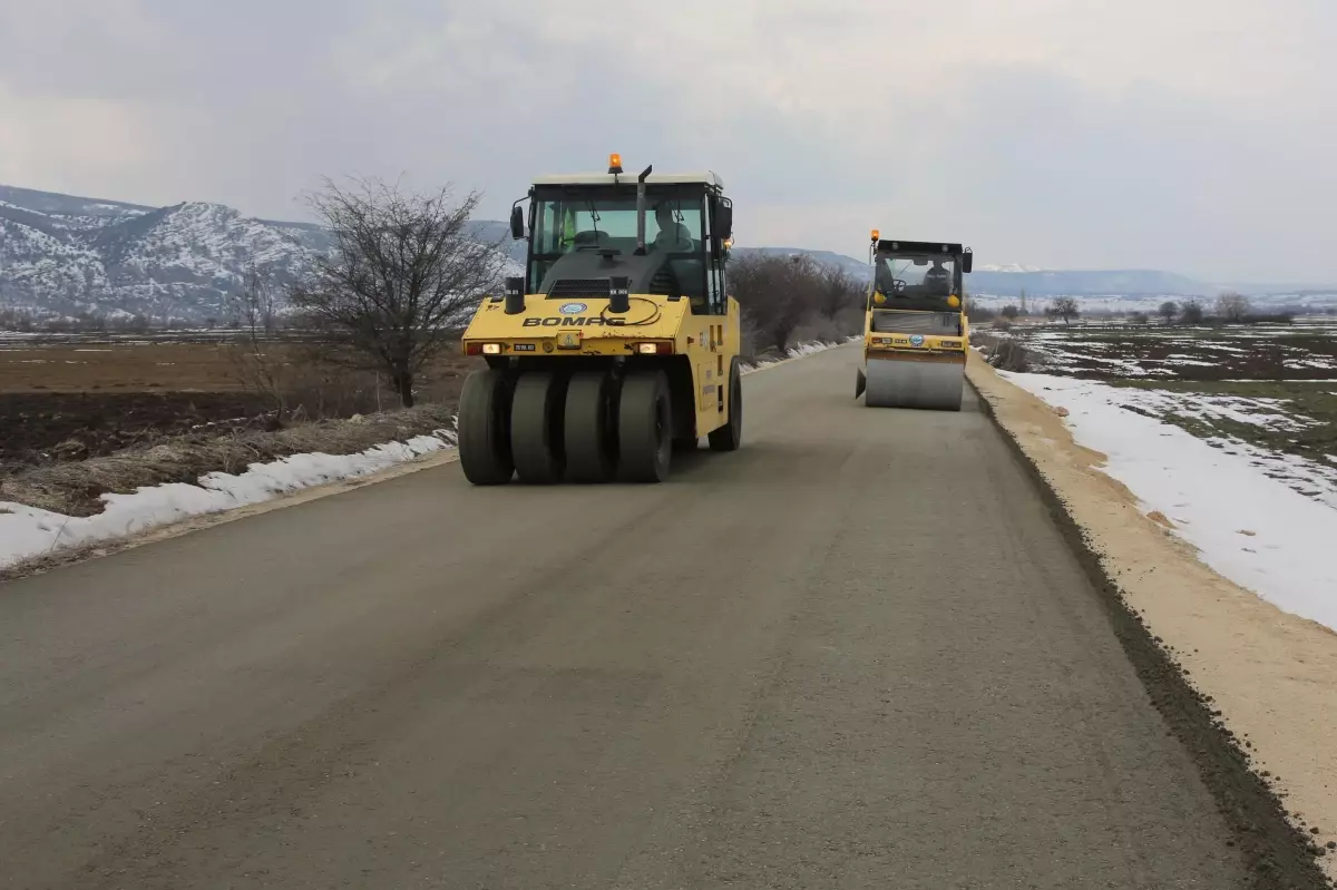 Beton Yol Uygulaması Devam Ediyor