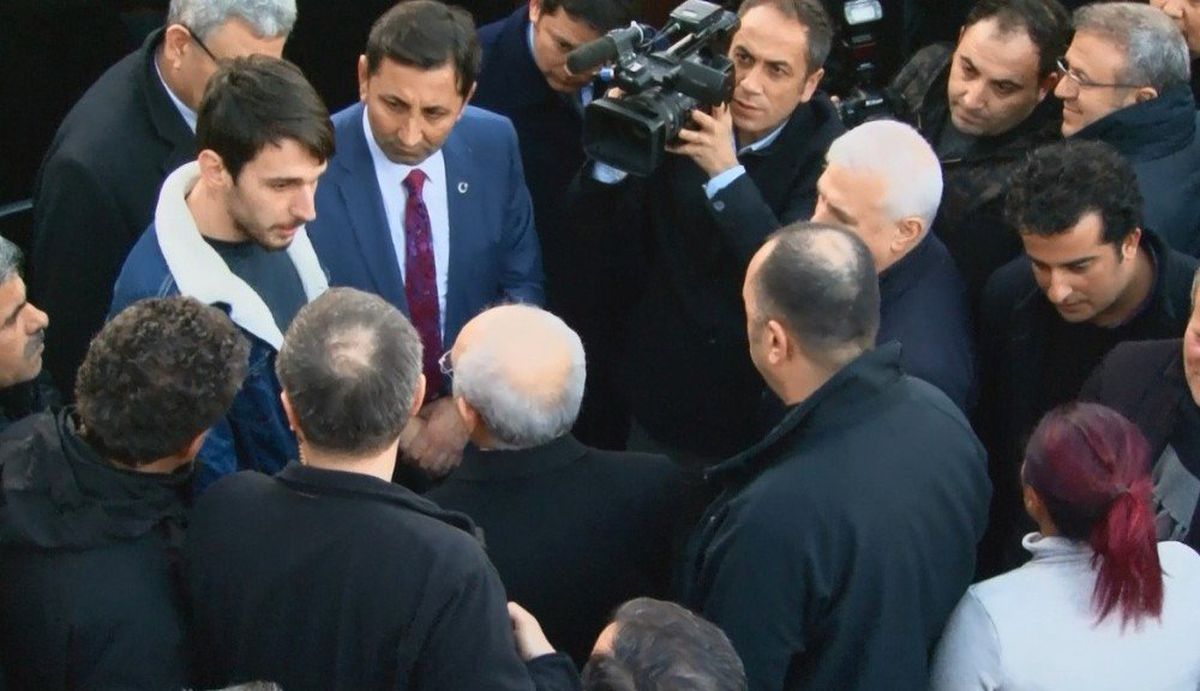 Bir Genç Kılıçdaroğlu\'na Hdp ile İttifakı Sordu