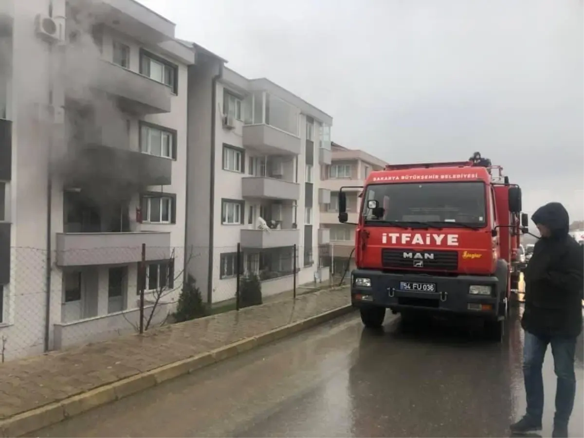 Çıkan Yangında Ev Kullanılmaz Hale Geldi