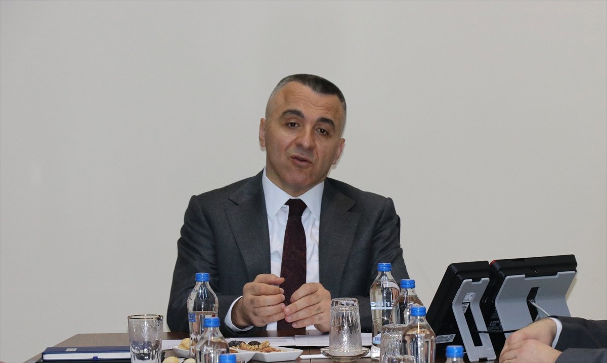 Çöplükte Yakılmış Halde Bulunan Kedi ve Köpekler