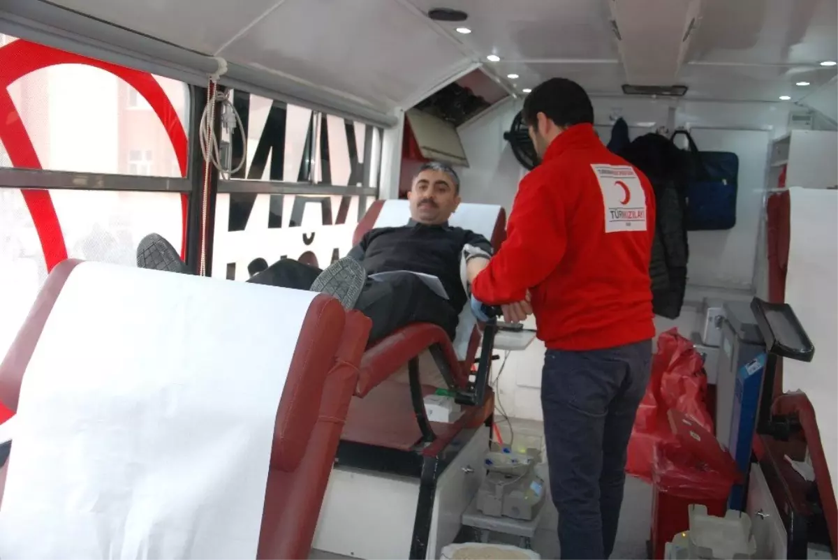 Defterdarlık Çalışanları Kan Bağışında Bulundu
