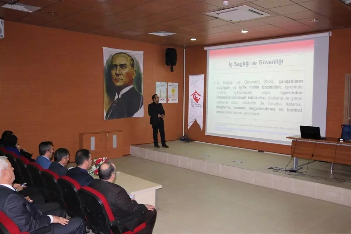 Elazığ\'da "İş Sağlığı ve Güvenliği" Semineri