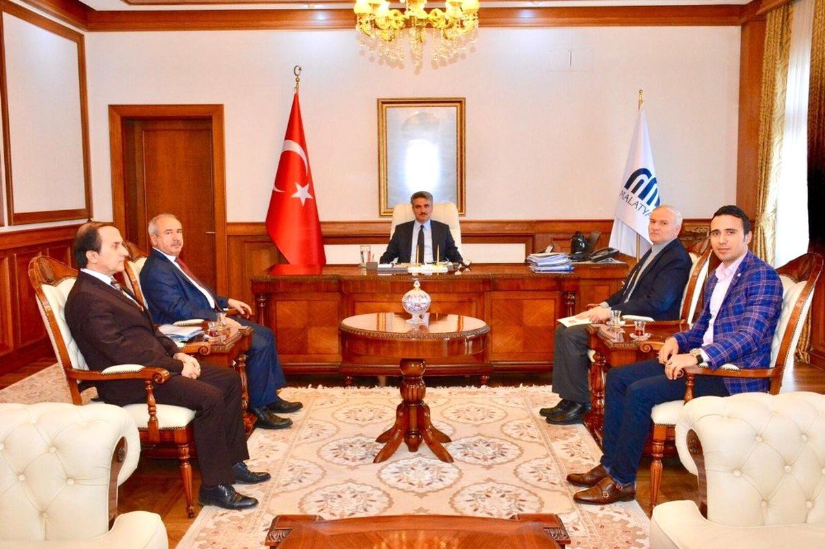 Gazeteciler Vali Baruşt\'an İlan Desteği Talep Etti