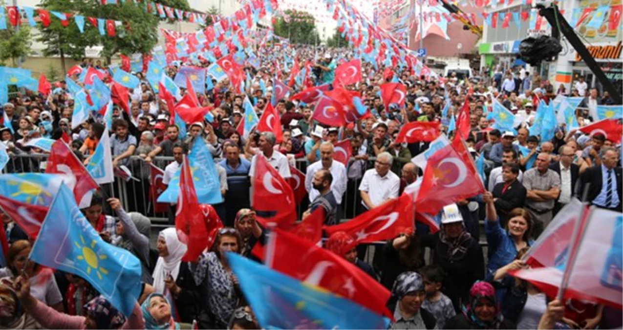 İYİ Parti Muş Belediye Başkan Adayı Çelikoğlu Adaylıktan Çekildi