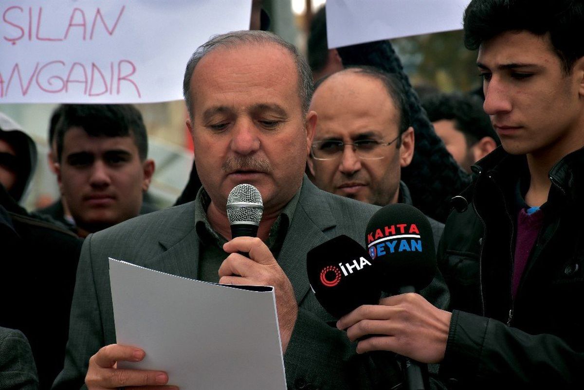 Kahta\'da 28 Şubat Darbesine Kınama