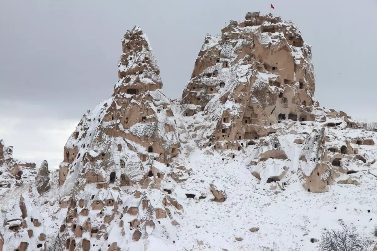 Kapadokya\'da Kışın Sanatı